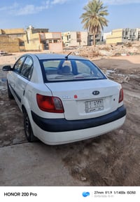 كيا ريو 2009 مكينة بيهة تبخير ومشط ستيرن تفاصيل اكثر اتصال او واتساب 0...