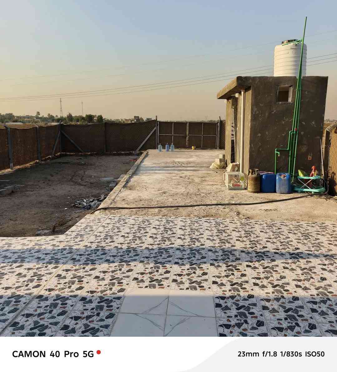 سلام عليكم ٦٢٥ متر لبيع مع بيت ٢١٠ متر درجة أوله زرعي ٢٥ قرار محكمة   ٣غرف نوم مطبخ بارد حار خارجي لاستقبال ٨ متر بيت بناء حديث ماء كهربا حمامات خارجية تبليط أمام باب مدارس مقابلة قريب على ناحيه الرشيد صخرجه الغربية ١٠ دقائق سريع الدوره منطقه خير من الله سعر١١٥ بي مجال  الاستفسار ‏‪***********‬‏ بي تساب
