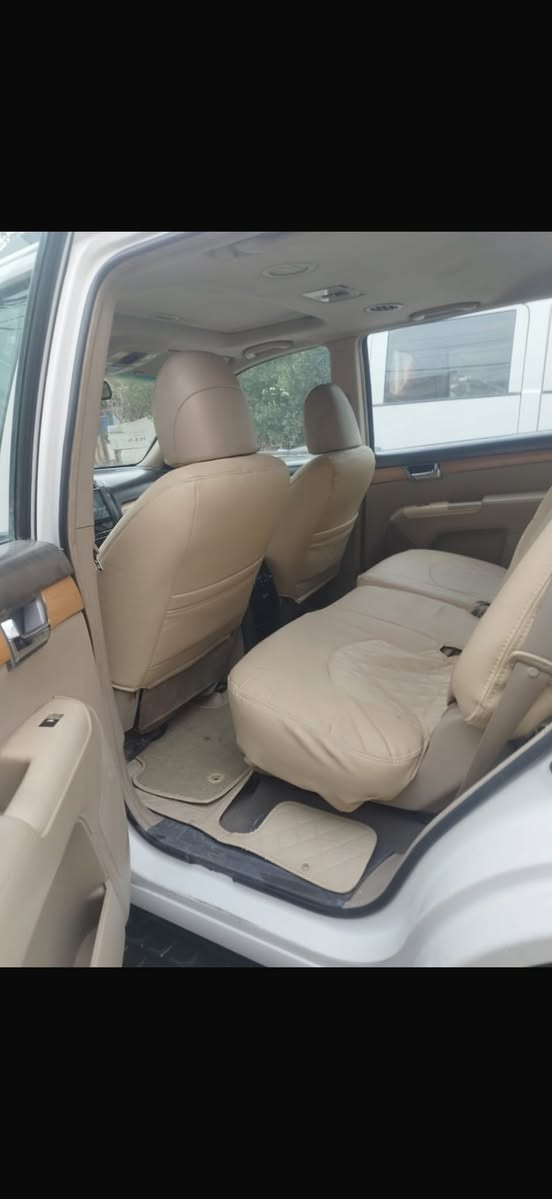 كيا مًوهافي موديل 2011
بيها صبغ كما واضح في سونار 
بدون دواخل مكفوله 
فول موصفات 
فتحه 
بصمه عدد ٥ 
كشنات جلد 
كهرباء وتبريد وتدفئه
جنطه شفط
شاشه إلكترونيه 
ويل كب ١٨ 
كشن سائق ذاكره
معروضه موصفات مًوهافي 
مكينه مفتوحه
مكفوله من تنقيص وتبخير
وراوجز خير من الله 
كير خير من الله 
تبريد خير من الله
حداديه نص عمر
رقم أنكليزي بسمي ثاني يوم تحويل 
عارضها 118 وبيها مجال
***********
