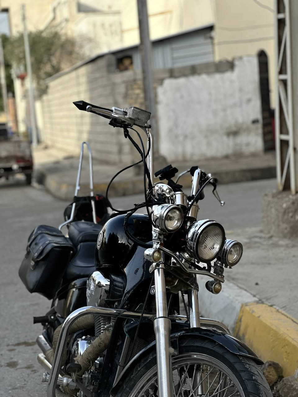 ستد 400 مرقم دراجه نضيفه وخير من الله عليها ادامه كلجات دبلات ترتيب ضفيره بريك جديد ستيرن جديد ادامه كامله عليها ما يوم وكفتني بشارع دراجه حلوه ونضيفه 
الاتصال ***********
او خاص
