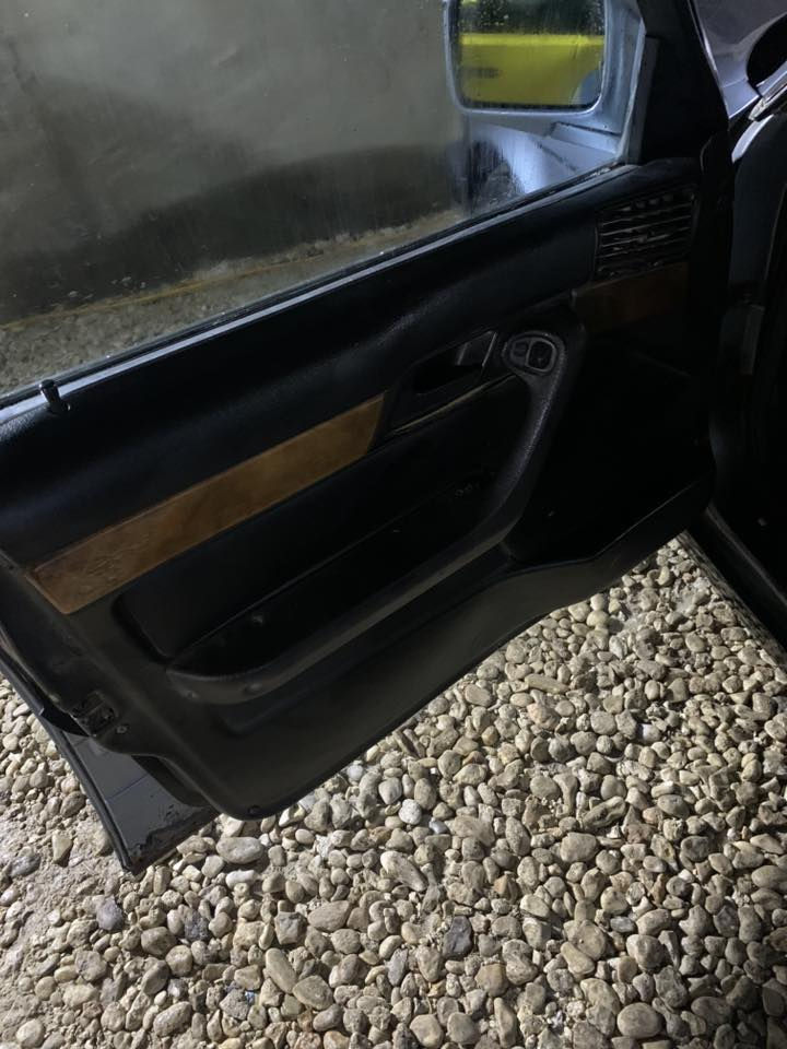 سلام عليكم بي ام 525للبيع او مراوس بگير عادي فقط 

السياره  مكينه مفتوح  تبخر وترايك وين مايعجبك  وشرط ٢٠٠ دك بيه كير اوتو تبريد شغال ثلج وياله ١٧ داخل نضافه ٩٠ بل ١٠٠ كشنات كهرباء شغال  
 السياره كهربائيات كله شغاله مابيه كلوب طافي  رقمه كربلاء دولي السنويه لل 30مكان السياره ديوانيه ب أسمي السعر ٤٠ وبيه مجال رجائاً المو شراي لايتصل ويواعد هذا الرقم بي وتساب *********** وهذا مابي فقط اتصال *********** اسف عل أطاله
