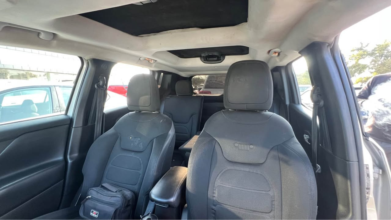 جيب رانكيد 217 امتد فول مواصفات بانوراما بصمة تشغيل عن بعد 4x4 رادار 360 درجة كشنات كهربائي نظام قيادة شاشة كامرة تحكمات محرك 2400 مامفتوح تحديد سرعة مانع انزلاق بعد بيه مواصفات سيارة ماشية 51 ميل سنوية ورقم سليمانية هزة و فحص كل جديدة شرط تحويل ثاني يوم سعر 120$ صور الضرر بالمنشور بيه جامرلغ و بونيد فقط بدون دواخل مكاني كلار *********** كالار, السليمانية
