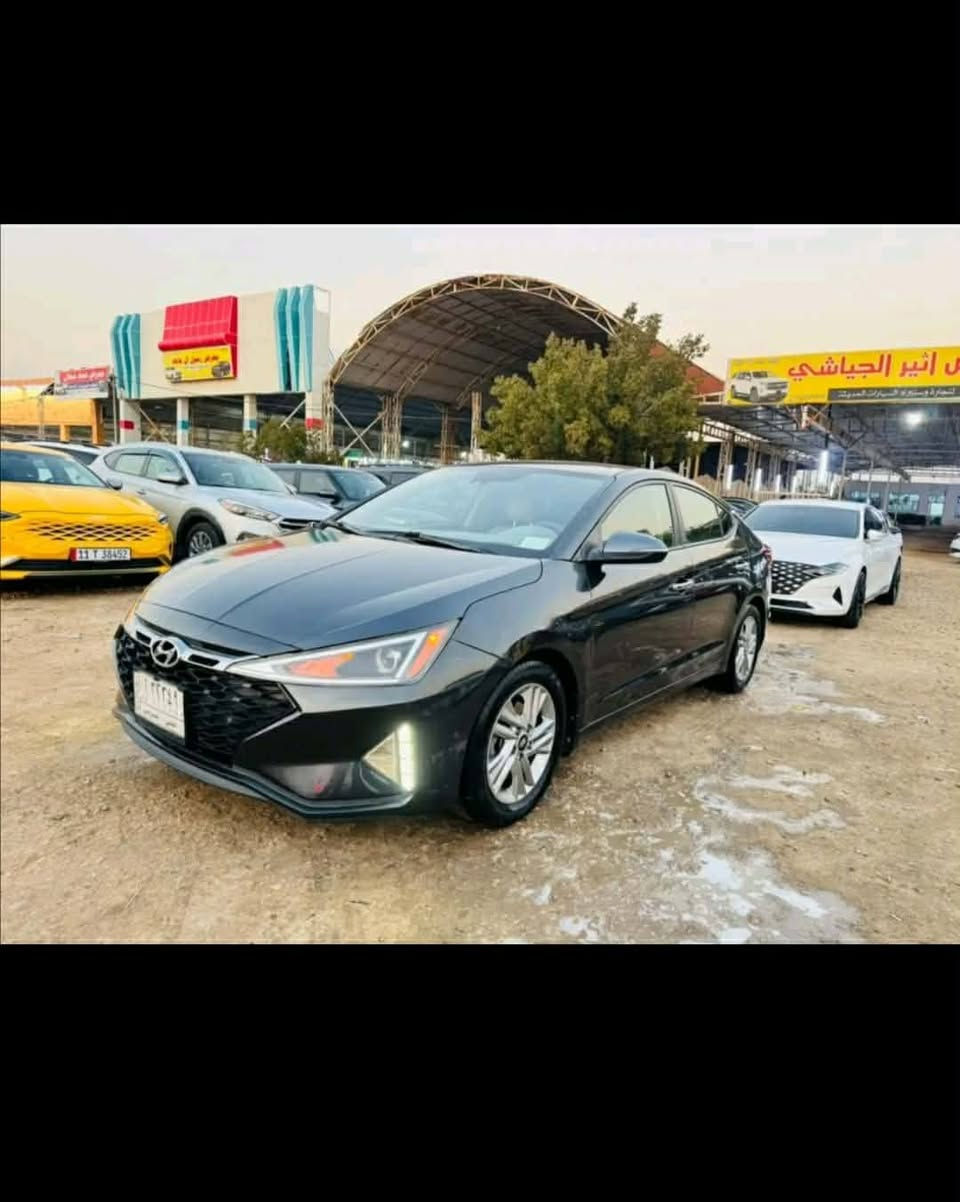 النترا موديل 2020 وارد امريكي
مكينة 2000
الحادث تبديل البنيد
المسافة المقطوعة 40 الف قابلة للزيادة
لوحة المثنئ 
السيارة جاهزة ما متعوبة
للتواصل على الرقم صاحب السيارة
للاتصال ***********
