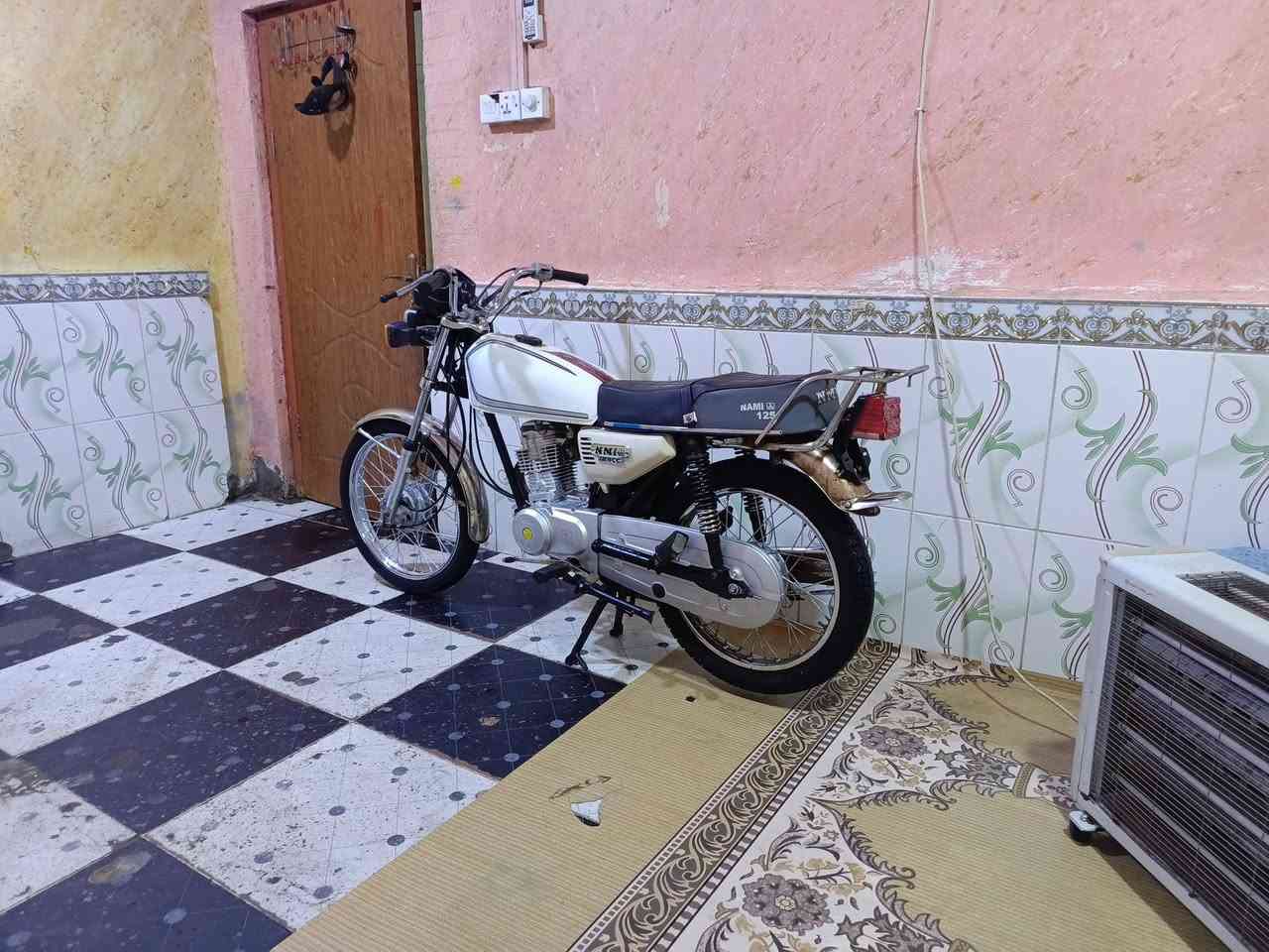 السلام عليكم دراجه للبيع مكاني بصره القبله الموديل 2020 اوراقه سحب السعر 650 وبيها مجل***********
