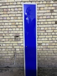 دولاب للبيع النظافه (90)السعر 100وبي مجال للاستفسار 07728517939 بس وات...