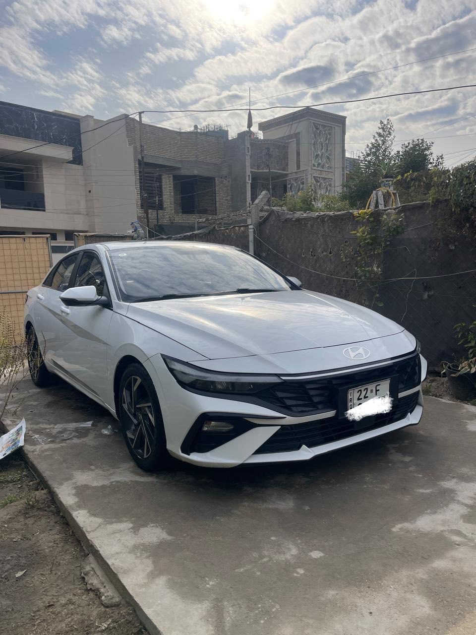 المواصفات فوووول مكفوله كفاله عامه السيارة جديده بمعنى الكلمه وباسمنه تريد تحويل او وكاله ماشيه ( 27km)الف
كشنات جلد 
هند بريك بصمه   
اوتو هولد                  
فتحه سقف                   
محرك 1500دبل نوزل                            
حساس لايت 
حساس خلفي بلادي 
حساس أمامي بلادي 
تبريد قطعتين
مكان السيارة (السيدية) السعر(145) مجالها بسيط جددااااا
للاتصال( ***********)
