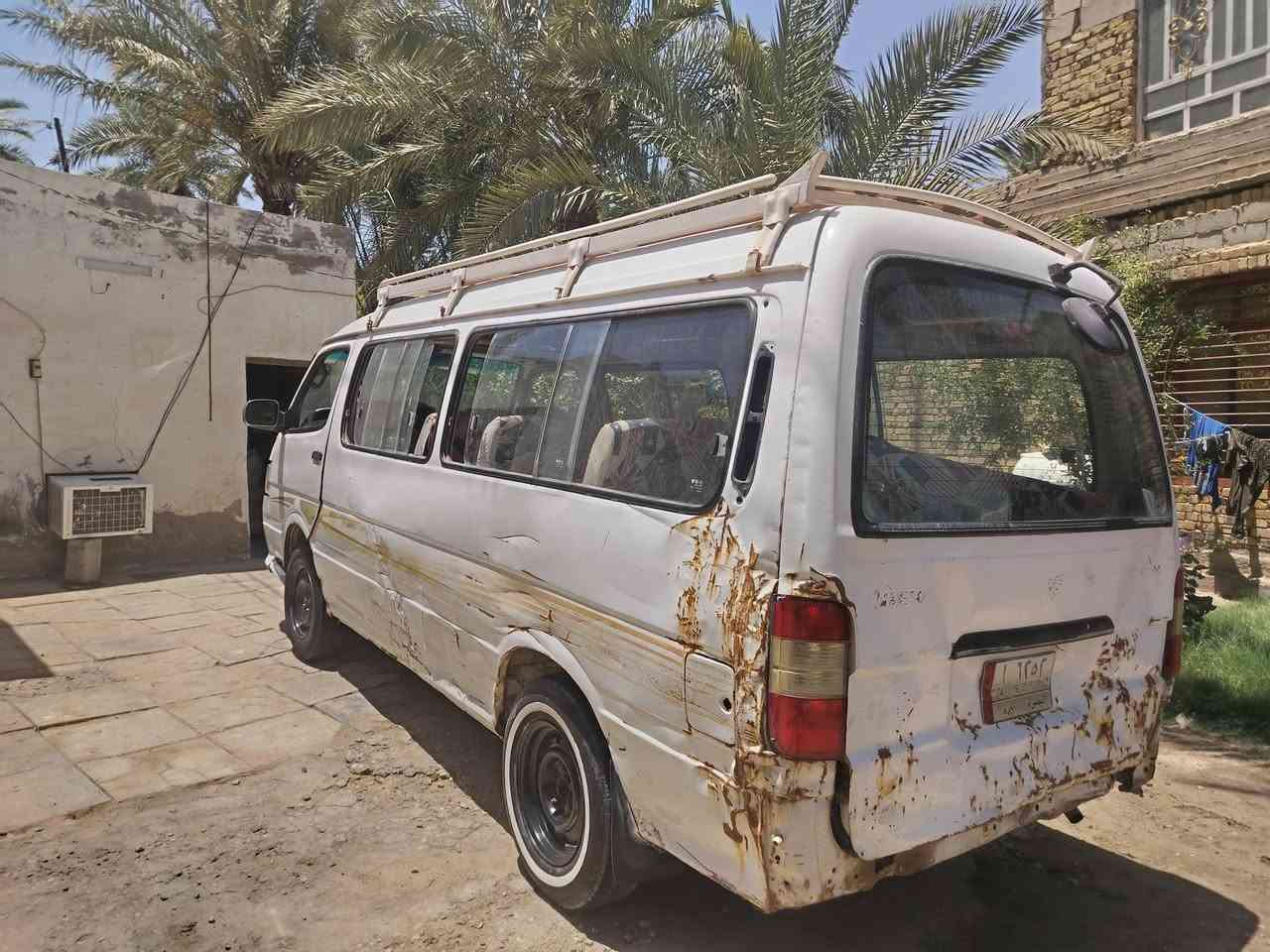 السلام عليكم فوتون حره  2008 مكينه ونجي وكير كفاله الاكسن كفاله  تخم تاير جديد مصفره غرامه وهيئه عليها 400الف سنويه ب24ساقطه راعيها بغداد  وماعايزه شي ابدد السعر 22ورقه مكاني ديوانيه شاميه ***********

