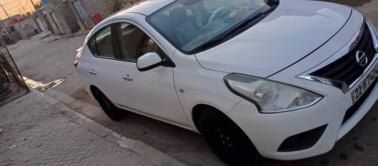 سلام عليكم نيسان سني هندي بليتة زركة مديل ٢٣ سيارة جاهزة كير مكينة تبريد حدادية لاضربة ولاتبديل بس خشم البنيد شوية ولباقي كفالة سنوية ٢٨  سعر ١١٥ وبيهة مجال بصيط انة مكلف بل نشر هاذ صاحب السيار ***********
