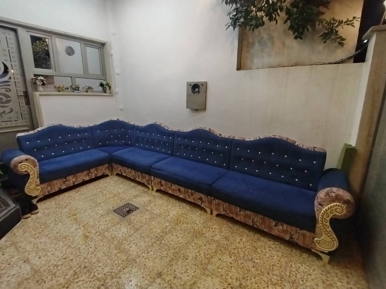 ديوان تركي ٩نفرات السعر مغري جدا
140
#للاستفسار_الاتصال_علئ_الرقم***********
