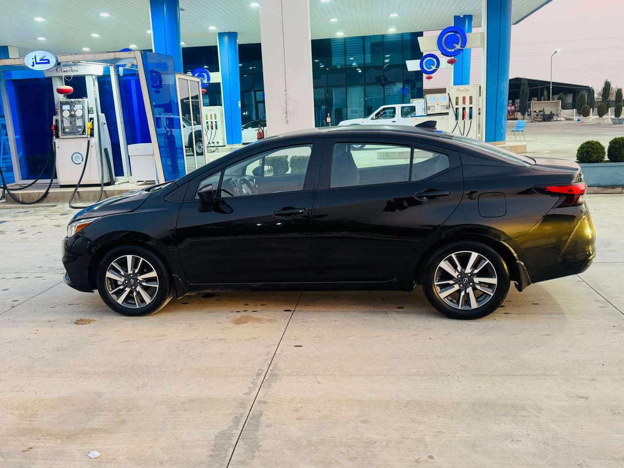 Nissan versa 2024 SV 
ڕەشی قەتران لۆک لۆکە پینج هەزار ڕۆیشتووە سەیارەکە 
بەس بۆنیتی بۆیاغە 
ڕادارەکانی هەموو ئیش دەکەن ڕاداری پشت و پێش تەنیشتەکان گێچ ئەلیکترۆنی تەنها ئەیرباگی شانی تەقیوە شانی لای سەکن  ژمارە کاتی کاتیەکەی ئێستا نەشکاوە  
هیچ مەسرەفێکی تێدا نیە بەس لێخوڕینی دەوێت سەیارەکە
بۆ زانیاری زیاتر پەیوەندی بەو ژمارەیە بکەن 
   
شوێن ڕانیە ***********) sa7are115 رانية, السليمانية
