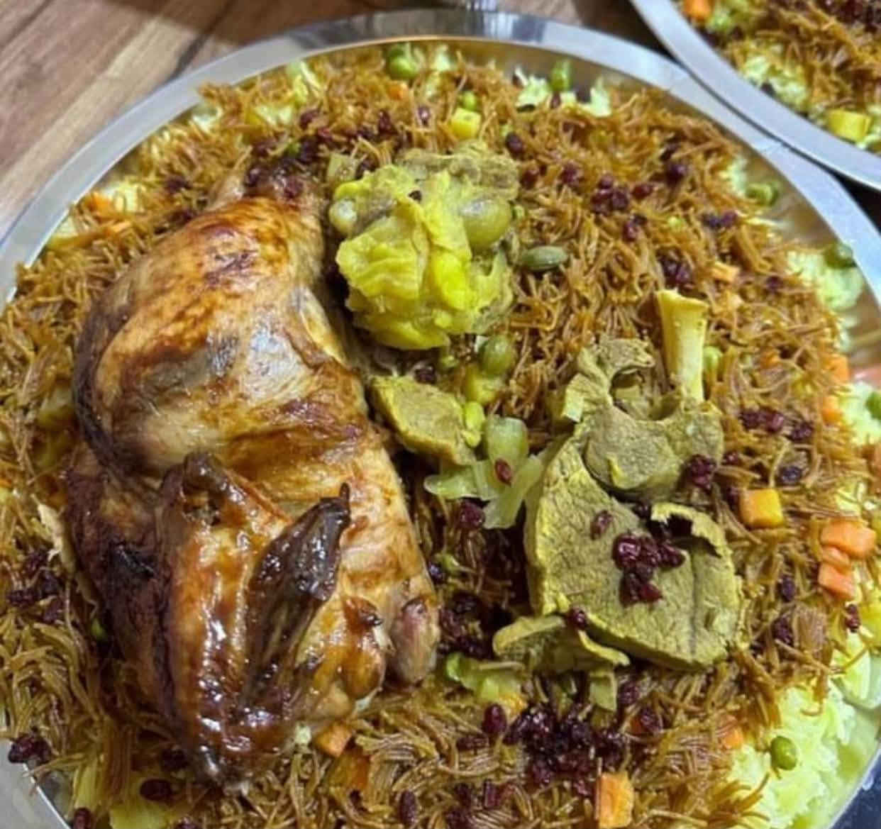 بيع مباششششر😋🤳🏻🤳🏻🤳🏻🤳🏻 للغداء والعشاء

اطلب طلبك بكل راحه من مطبخ  ملوكه طبخ بيت نضافه وطعم مرغوب 🙏🏻❤️

1️⃣العرض الاول 🔥ب  20الف فقط عرض الصينيه العائليه🔥

😋قوزي  لحم 20

😋كبسه لحم 20

😋دليمه لحم ب20

2️⃣العرض الثاني🔥   ب 25 صينيه قوزي لحم مع نص دجاج 

  من مطبخ مأكولات ملوكه😋

للطلب مراسلتي على الخاص او الاتصال على الرقم ***********

توجد خدمه توصيل لجميع أنحاء الصويره 🛵🤳🏻🛵🤳🏻

🔥 🔥
