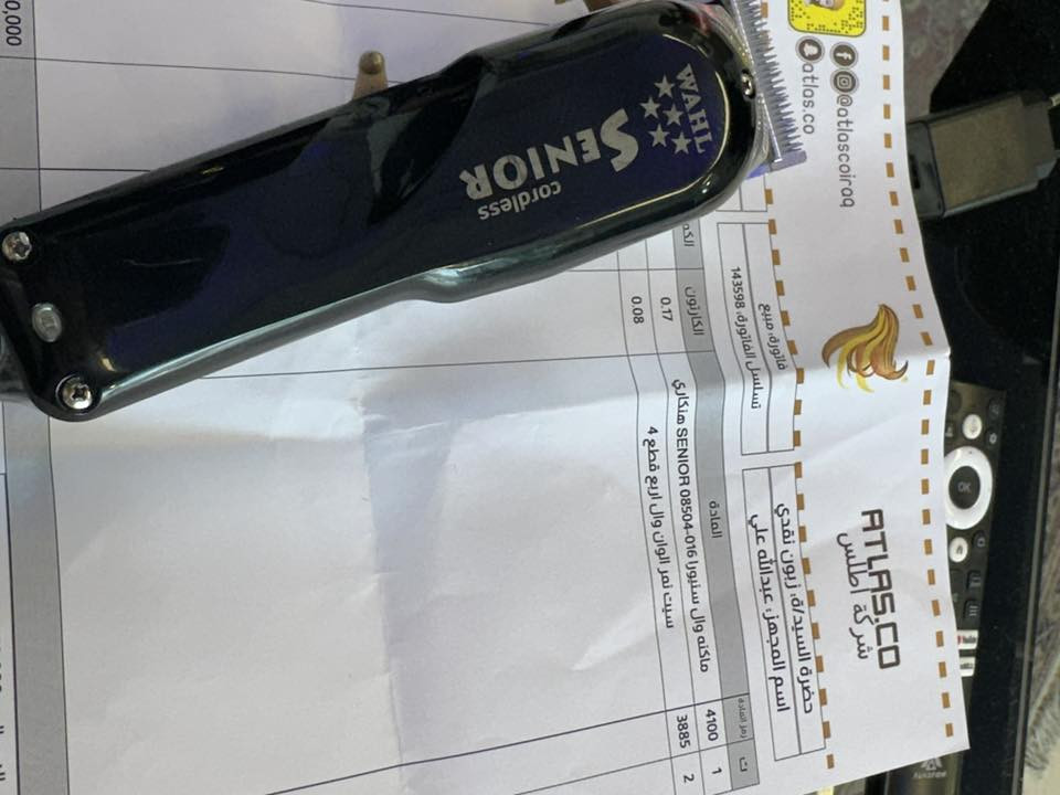 السلام عليكم  حلاليقنا  الاعزاء ماكنة ويل سنيور  الماكنة قبل سبوع طالعه من اطلس المكينة شغلها يخبل  وتلكون الشغل بلفيديو معروضه للبيع لعدم التفرغ للحلاقه للسعر والاستفسار هــ***********
