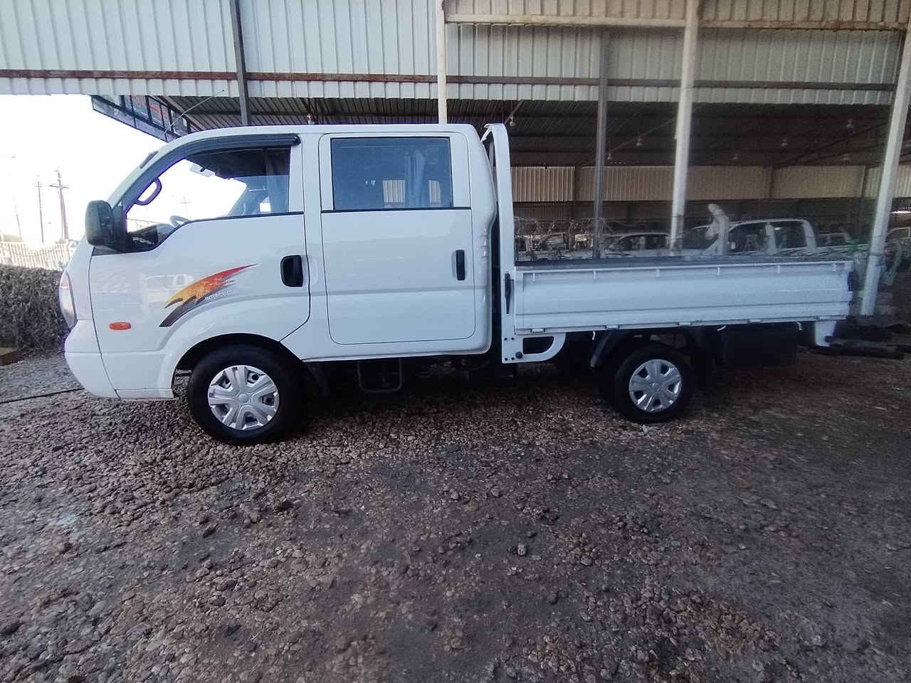 🚘 للبيع كيا دبل قمارة موديل 2008
📌 رقمها إنكليزي
📌 جاهزة سنوية لحد 31
📌 الكهربائيات كلها شغالة بدون أي مشكلة
📌 السيارة جاهزة للجناي وما تحتاج شي
🔧 ملاحظة بسيطة:
بيها صبغ بباب الصف السايق + الدوسات
💰 السعر: 105 
📩 للتواصل خاص أو اتصال
***********
