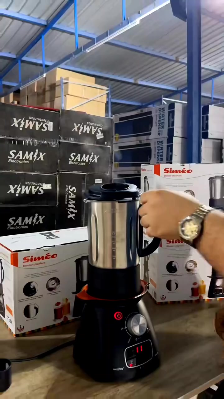 خلاط كهربائي + غلاية من Simeo
اختيارك المثالي للمطبخ العصري 🔥

🔹 محرك قوي 1150 واط لأداء عالي وسريع
🔹 6 شفرات ستانلس ستيل حادة لخلط وتنعيم مثالي
🔹 يكسر الثلج بكل سهولة ❄️
🔹 4 سرعات + تحكم بالوقت حتى 8 دقائق
🔹 وعاء كبير 1750 مل مقاوم للكسر والصدأ
🔹 غطاء بفتحة إضافة المكونات أثناء التشغيل
🔹 حماية من الحرارة الزائدة لأمان أكثر
🔹 سهل الفك والتنظيف

عصائر • سموثي • شوربات • صلصات • كل شي بثواني!

الكمية محدودة جداً سارع بالحجز 

#خلاط_كهربائي #خلاط #أجهزة_منزلية #مطبخ #غلاية_كهربائية خلاط كهربائي


**إذا كنت صاحب هذا الإعلان وتريد حذفه لأي سبب، رجاءا أرسل رسالة إلى الدعم الفني**