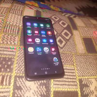 اخوان تلفون A50للبيع مكفول  ذاكره ١٢٨ اكثر تفاصيل اتصل على هذا الرقم ٠...