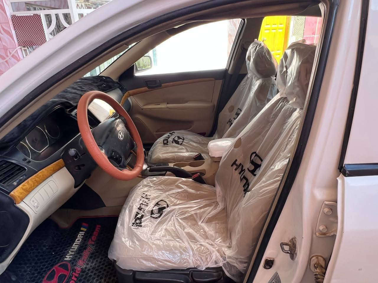 سوناتا 2009 خليجي
بسمي رقم انكليزي

تدفئه تبريد

 محرك ينقص عوزه لاستيك ولف

مصبوغه  مكانه ذي قار سعره 80

***********
