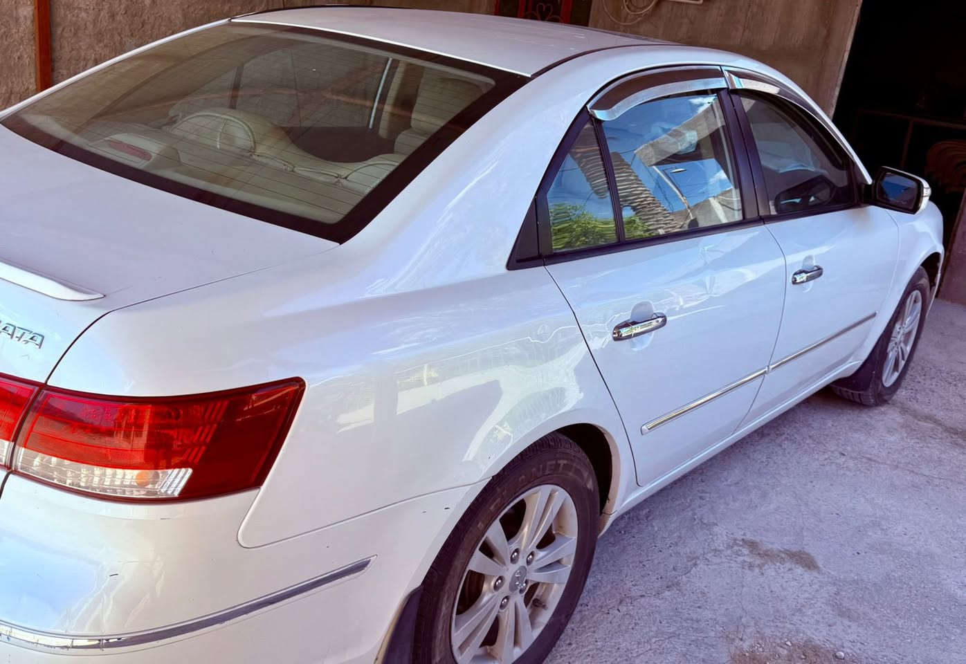 سوناتا خليجي ٢٠١٠
محرك ٢٤٠٠
تخم تاير 
فتحة سقف 
اشاير مري
زنون عالي وناصي 
كامره خلفيه 
تبريد ثلج
ما بيها اي قطعة تبديل 
ما بيها قطرة صبغ
مكفوله كفاله عامه 
السعر ١٤٧ وبيها مجال
مكان بغداد ابو غريب


**إذا كنت صاحب هذا الإعلان وتريد حذفه لأي سبب، رجاءا أرسل رسالة إلى الدعم الفني**