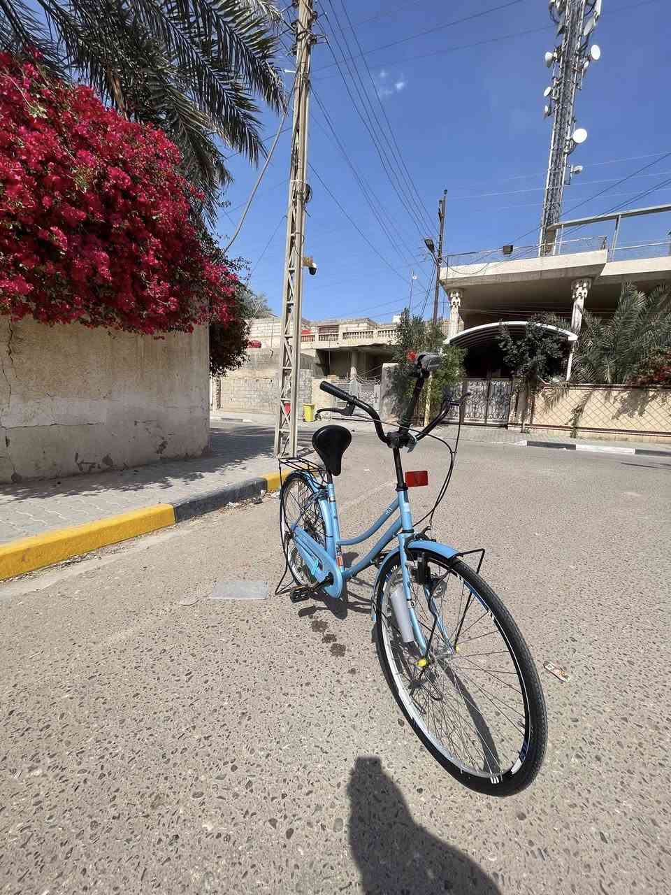 سلام عليكم بايسكل سياحي حجم26 باله منزلينه حاويه مديله22 اخر مديل بل باله مكفول من الشخط مثل ما جاي اشوفون ول سعر 190 وبي مجال للشراي العنوان البثره المعقل التفاصيل واتساب***********
