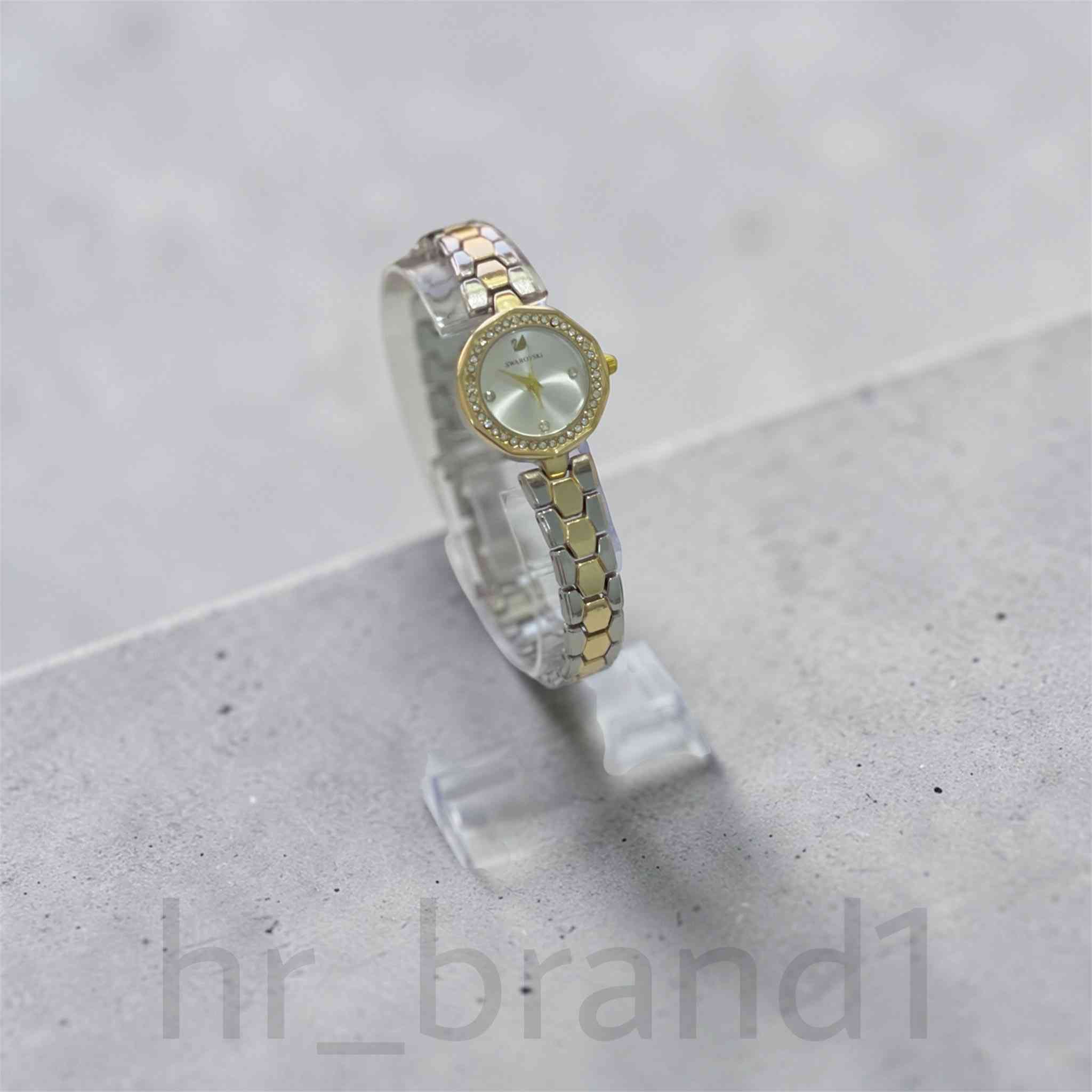 ✨🔥🔥توصيل مجاني داخل بسماية🚚🔥🔥
تغليف مجاني مع كل طلب 
الساعة القطعة 10 الاف
الخواتم القطعة 4 الاف
الاساور القطعة 4 الاف ماعدا الليرات سعره 5 الاف
الكلادة القطعة 5 الاف والدائرية 8 الاف

جميع القطع كوالتي عالي مع ضمان


**إذا كنت صاحب هذا الإعلان وتريد حذفه لأي سبب، رجاءا أرسل رسالة إلى الدعم الفني**