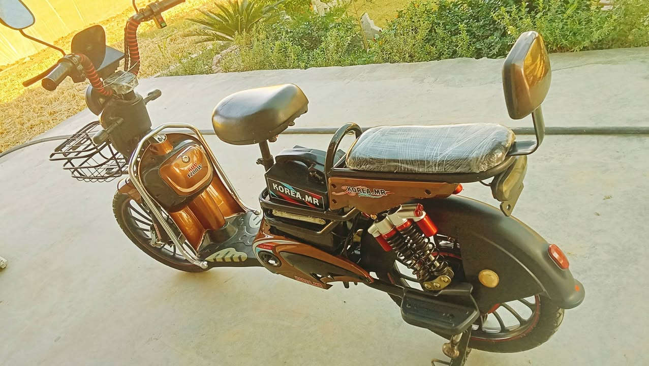 دراجة شحن للبيع موديل 2025 السعر 325 وبيهة مجال للاستفسار الاتصال على الرقم
***********
