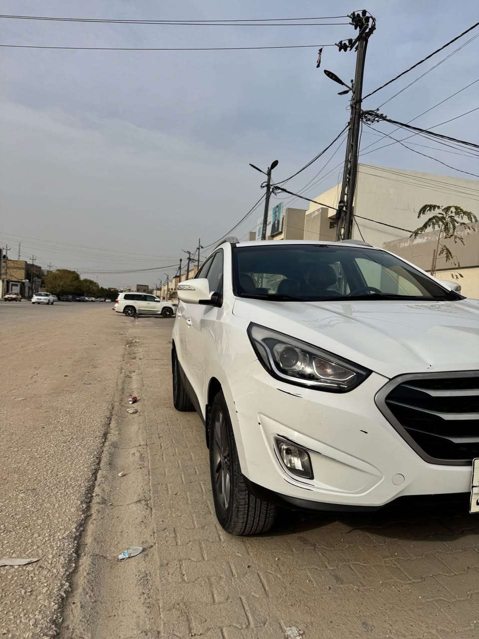 توسان 2015 مكفوله 
مواصفان تبريد خلفي تحكمات سترين
عنوان النجف الاشرف سعرها 155 وبيها مجال
*********** النجف, العراق
