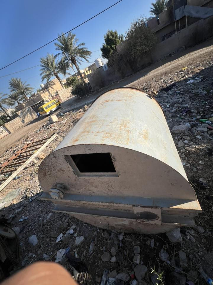 يالله خزان حديد ثقيل يحمل 7000 تقريباً نضيف جداً للبيع السعر وللاستفسار اتصل ع 

‭٠٧٧٤ ٣٥٢ ٩٠٦٨‬
