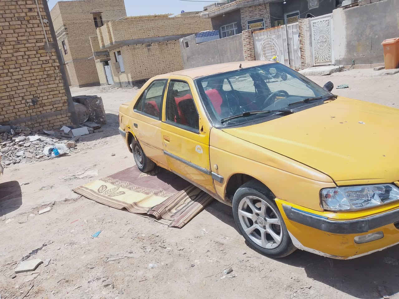 سلام عليكم بيجو بارص موديل 11رقم الماني راعيه موجود مكاني ناصريه السعر 10 قفل من الخير***********
