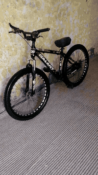 السلام عليكم
بايسكل للبيع حجم كبير مكان زبير شارع ١٧ //السعر ٨٥// ***********
