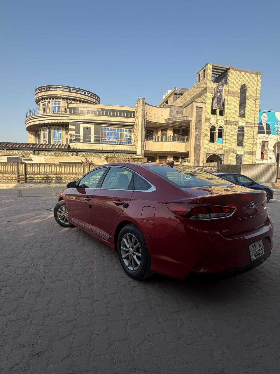 سلام عليكم سوناتا 2018حادثه بس باب راكب فقط سيارها كلش جديده  شاشه جبيره سياره ما بيها نقص برقي بجم كبس  بيها مضومه زنون جديده تخم تاير جديد حداديه جديده سياره حلالها من صور بيها كلير من امريكا 4قطع محرك كير مكفوالات مكان سياره بلديات سعر 130بيها مجال رقم ***********
