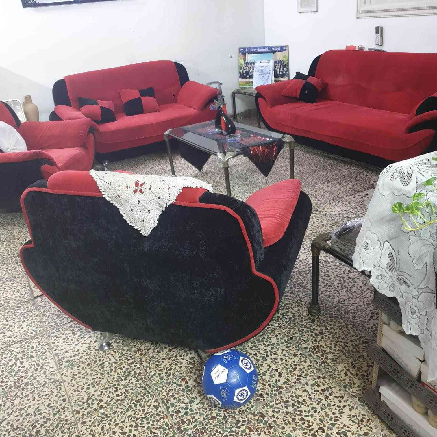 تخم عدد 2 للبيع الاحمر ب 300 والنيلي ب 500 اخوان التخومة جدد والنيلي ماخذة من العالمية ب 42 ورقة السعر بي مجال كلش قليل مكاني حي الاعلام قرب مدرسة ابن ماجد الابتدائية للاتصال *********** بغداد, العراق
