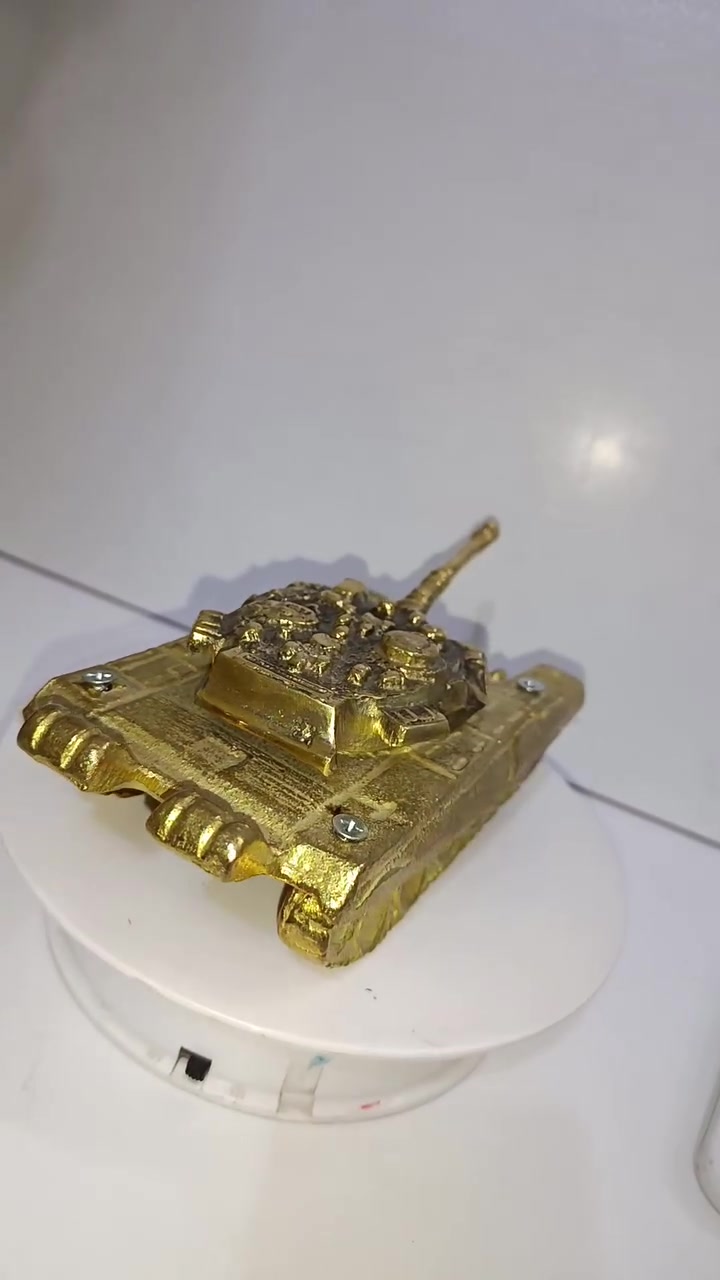دبابه نحاس جدا ثقيله
سعرها ٣٠ الف


**إذا كنت صاحب هذا الإعلان وتريد حذفه لأي سبب، رجاءا أرسل رسالة إلى الدعم الفني**