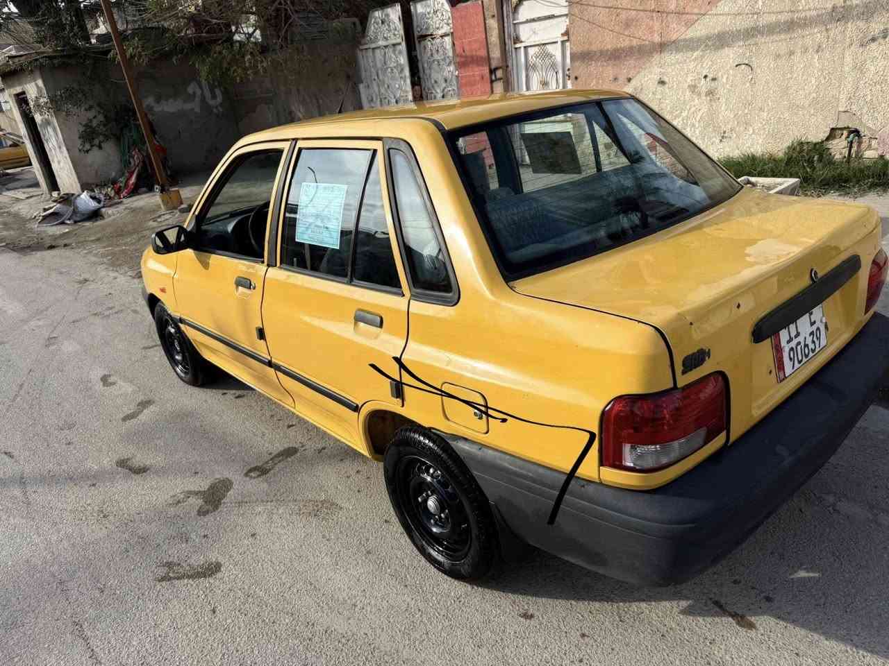 سلام عليكم سايبه موديل 2013 مكينة وكير و حداديه و شواصي مكفولات بيها صبغ لمشر عليه والباقي مكفول السعر 32 وبيها مجال هاتف *********** مكان نهايت حي اور
