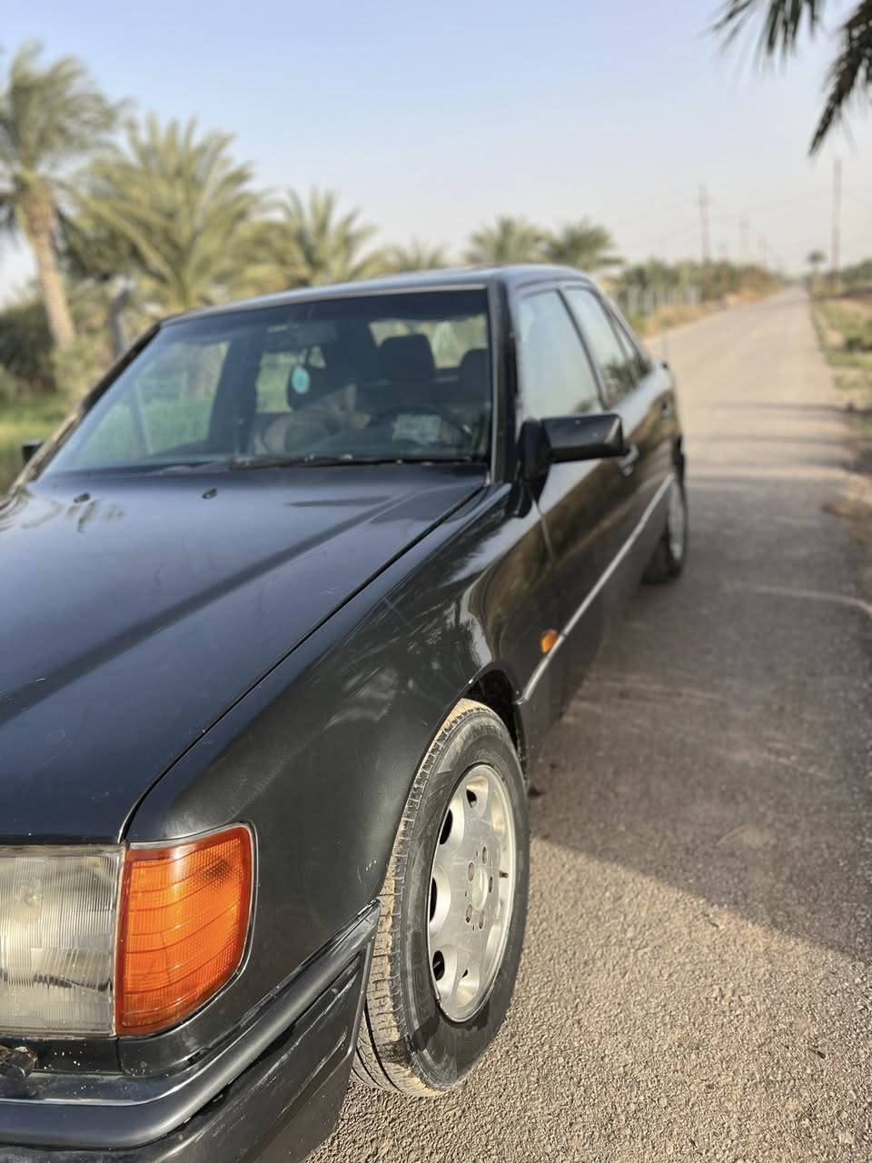 السلام عليكم
مارسيدس دب موديل 1991 محرك عنكبوت 300 بلاد سياره جاهزة محرك كير حداديه كهربائيات كله شغال 
تبريد العام يشتغل حاليا بي ضعف تايرات نص عمر سياره مصبوغه عام وبيها تلحيضات معجون غرفه السياره نص عمر مونضيفه كلش تحتاز دوشمه قواعد دبلات مصلحه تصليح درجه اولى والسياره قبل سبوع شديتلها منظومه بانزين كامله 
رقم بغداد سنويه قبل سبوع ساقطه 
مكان سياره ناصرية قضاء الفجر***********
السعر 60وبيها مجال
