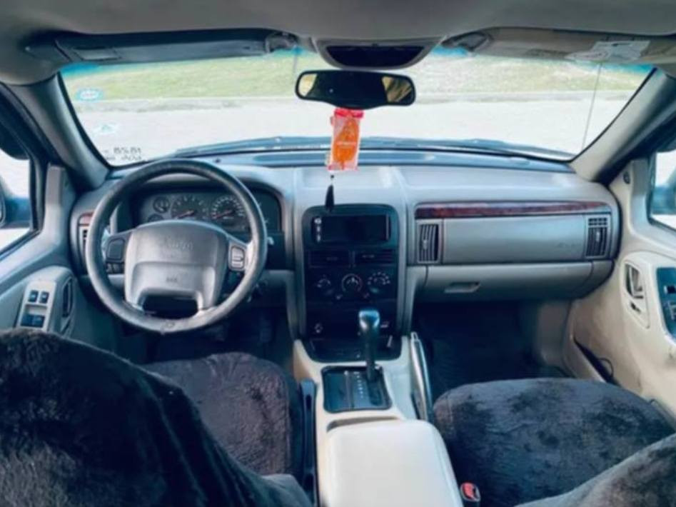 جێب گراند واگۆنێر

مۆدێل: 2000
​بزوێنەر: مەکینەی نوێی (لوک) خراوەتە سەر.
​گێڕ و مەکینە: بەشەرت و زۆر پاکن.
​تەقە و ڕەقە: هیچ کێشەیەکی نییە و بەشەرتە.
​تێبینی: سەیارەکە بیلاد تاک ئەکسلە.
​دۆخی گشتی: هەموو گیانی بەشەرتە و زۆر خاوێنە.
​ناونیشان و نرخ:
​شوێن: هەولێر
​نرخ: ٦٠ گەڵا و مەعامەلەی تێدایە

تکایە بۆ زانیاری زیاتر نامە بنێرن بۆ ماسنجەر. أربيل, العراق


**إذا كنت صاحب هذا الإعلان وتريد حذفه لأي سبب، رجاءا أرسل رسالة إلى الدعم الفني**