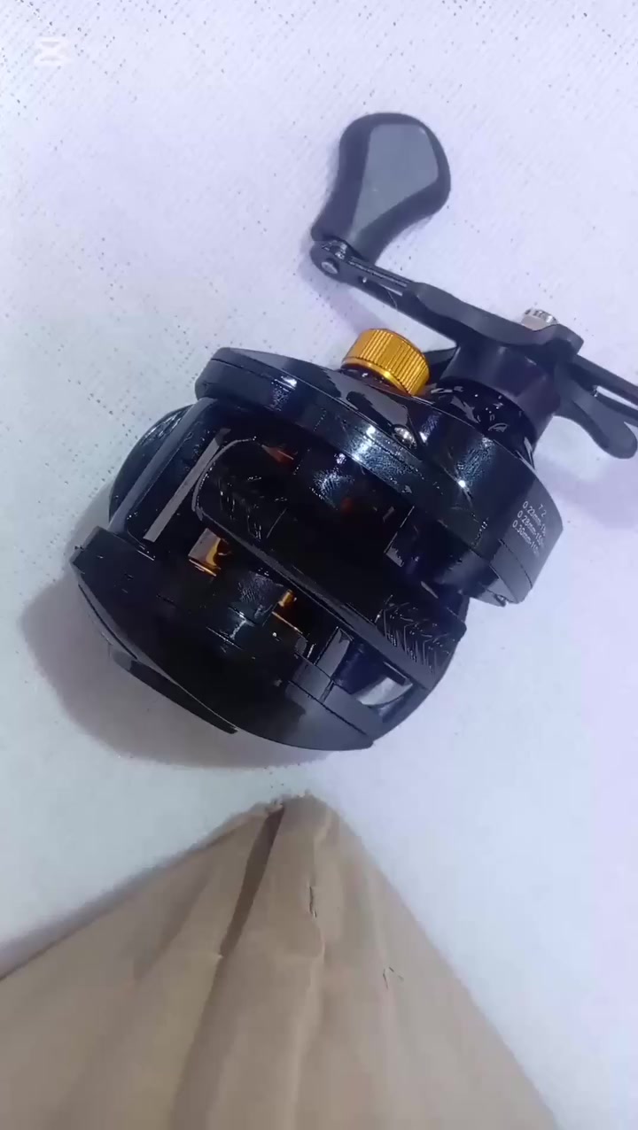 السلام عليكم ورحمة الله وبركاتة مكينه صيد اسماك اصليه مامستخدمه السعر 20وبيهه مجال للطيبين الرقم ***********المايشتري لايخابر
