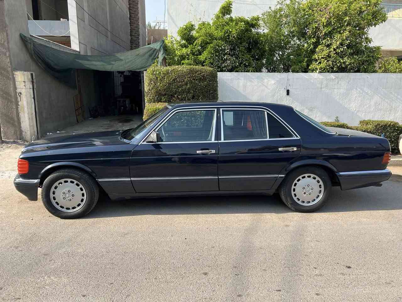 سلام عليكم مرسيدس جامبو للبيع 300 عنكبوت دبل مروحه دبل هورن دبل فيت بم اريل كهرباء جام 4 كهرباء سنتر لك شغال تبريد شرط ثلج باتري جديد داينمو جديده مال ام عيون تخم تاير جديد مصبوغه عام للجماليه بدون حادث قواعد دبلات سليمه صدر جديد كهربائيات السياره كلهه ع البلاد يعني ماكو اي واير جطل  تراي وين ما يعجبك اطلع السياره خير من الله ابد متوكف ملاحضه المكينه بيهه خيط تبخير  يعني مابي اي تاثير السياره بسمي رقم انكليزي تحويل ثاني يوم  السعر 90 بيهه مجال قليل بيع فقط مكاني بغداد الكراده  الشراي ينتصل واني حاضر *********** هاذ رقمي
