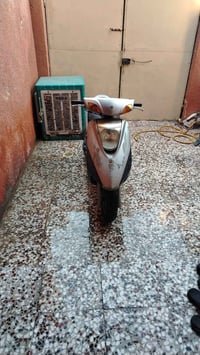 دراجه بريز للبيع رمبه دراجه نظيفه ونكره سلف وما مفتوح منه برغي علئ الب...