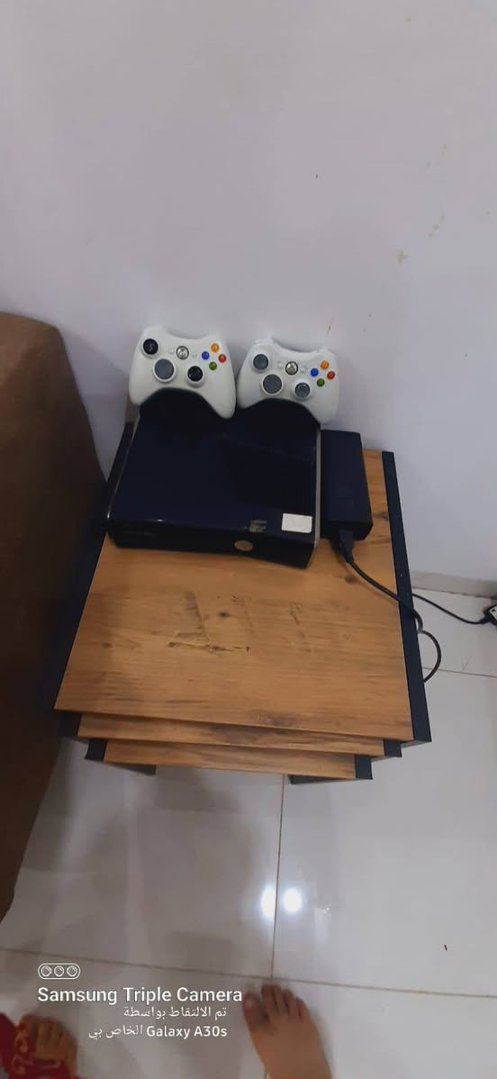 اكس بوكس 360 سلم جهاز ما مفتوح يجي ويه هارد 250 GB


**إذا كنت صاحب هذا الإعلان وتريد حذفه لأي سبب، رجاءا أرسل رسالة إلى الدعم الفني**