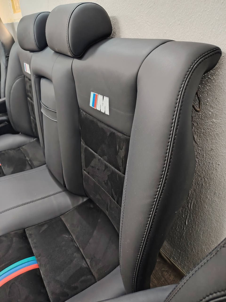 السلام عليكم للبيع كشناتBMW500 بدي قديم ميكانيكي رياضي كنتارة وجلد عمل درجة أولى السعر 500 الف مكاني بغداد الحرية *********** 🌷
