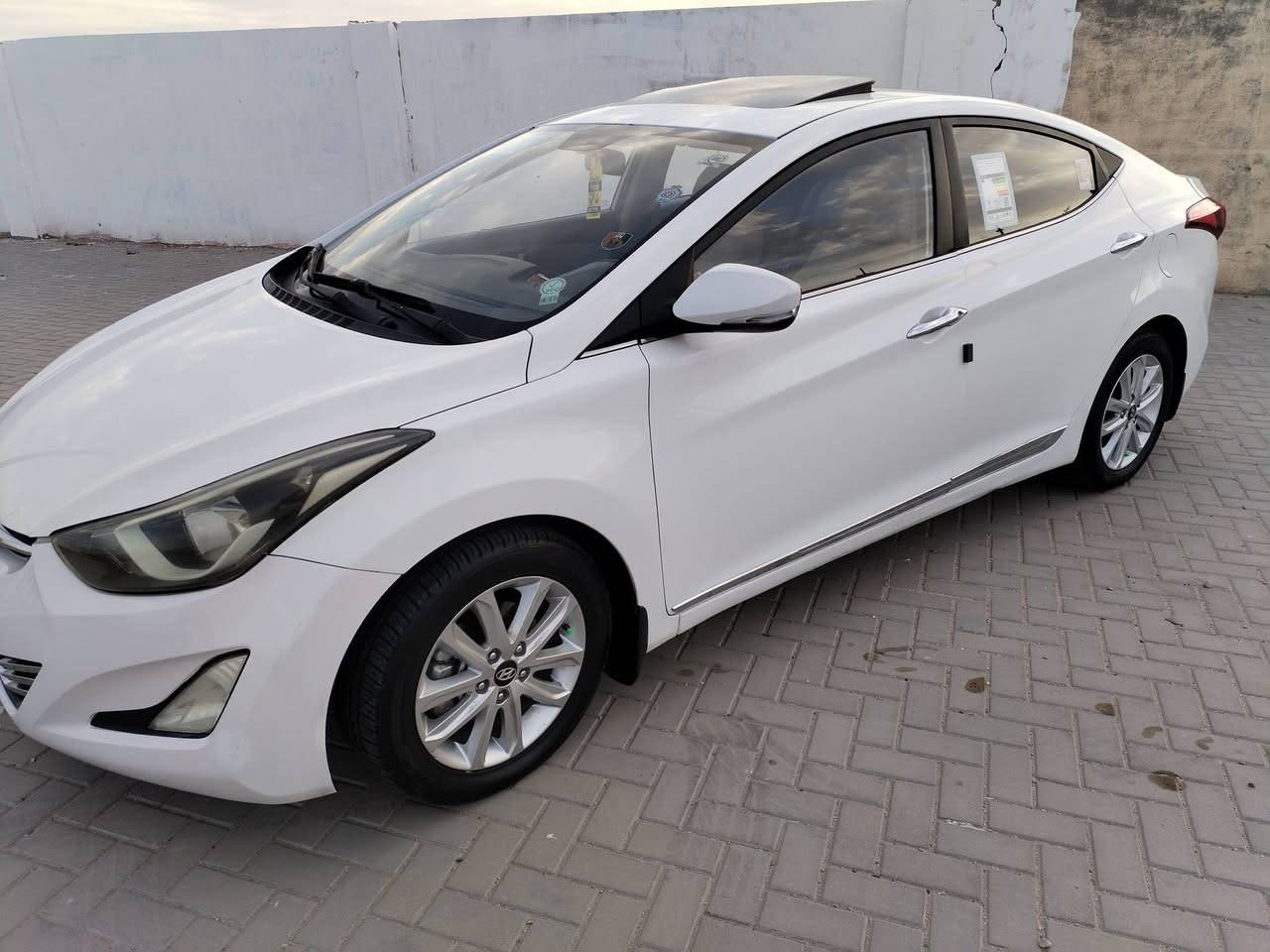 السلام عليكم سياره للبيع سياره جاهزه من كلشي سياره 2015 خليجي ثر تكشير بل صندوك صبغ لعلوان البصره سعره 120 و بيهه مجال بسيط لرقم ***********
