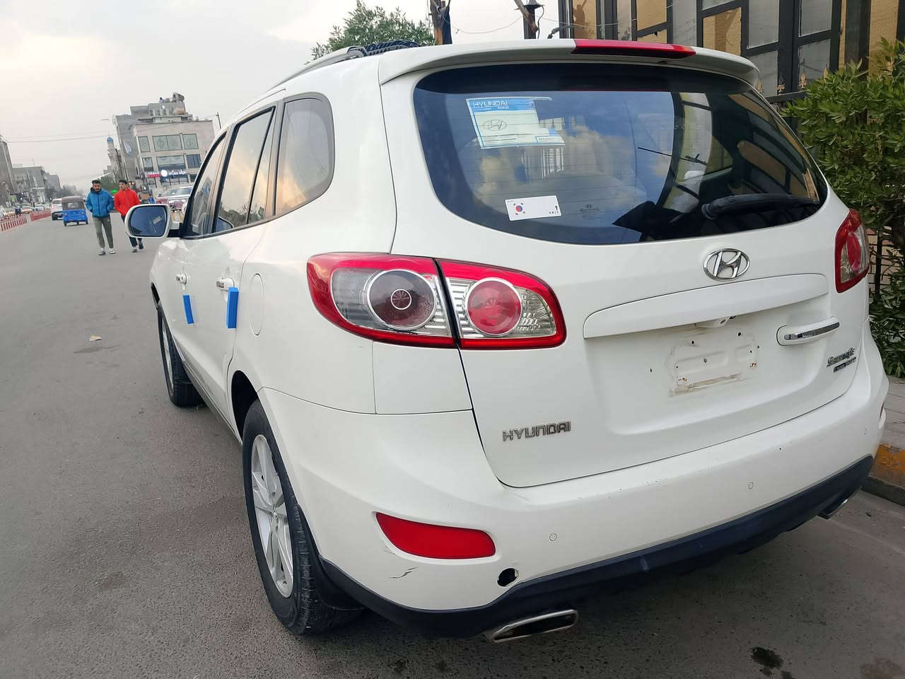 السلام عليكم هونداي سنتافي موديل 2011 خليجي فول مواصفات سته سلندر رقم بغداد دولي سعر 140 وبيها مجال بسيط *********** مكان بغداد
