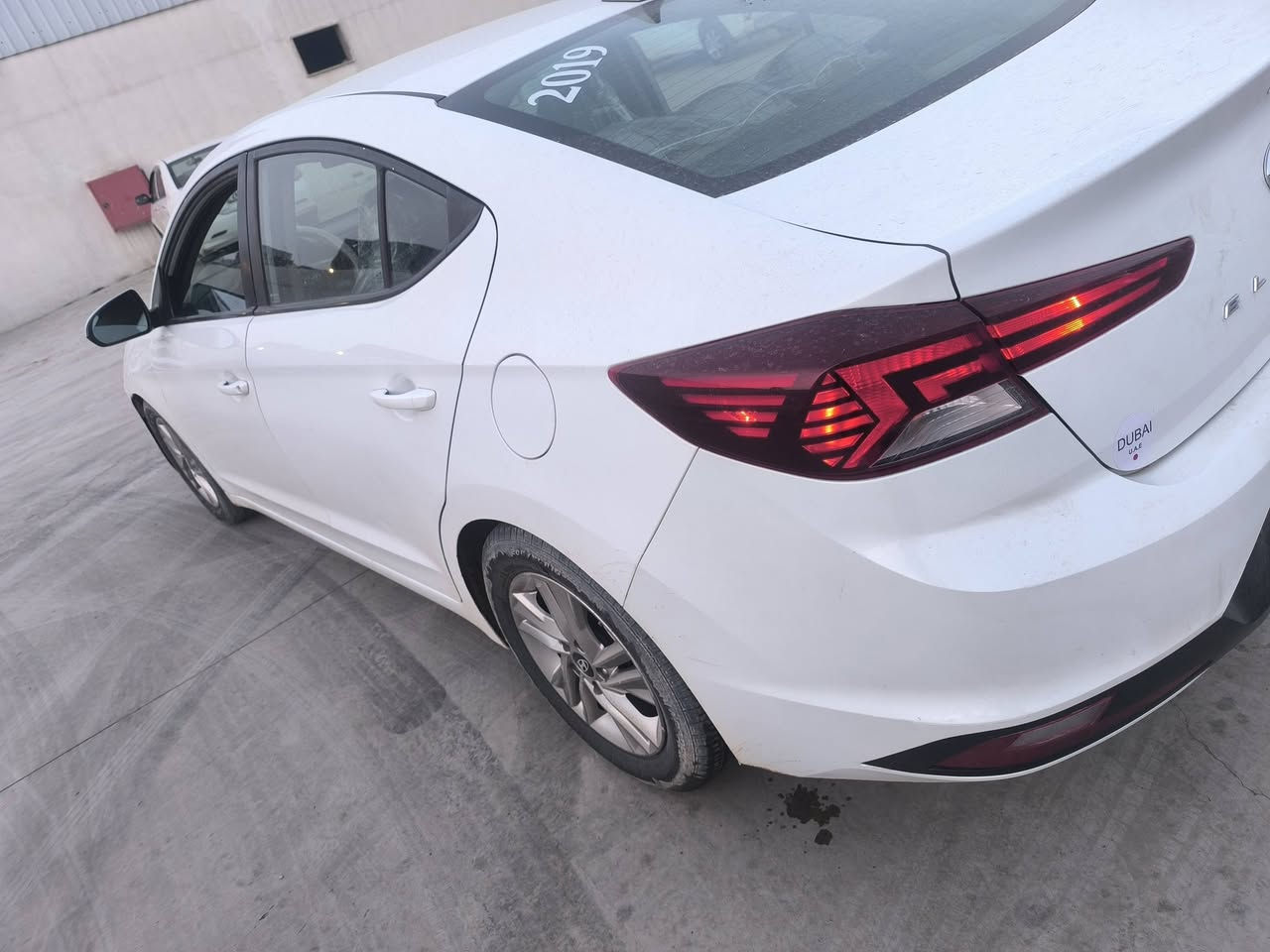 للبيع النترا 2019 امريكي محرك 20 دوش ماشيه 90 الف ضررها صبغ بوند وجاملغ وباب بدون دواخل كير مكينه بشرط رقم اربيل وبيها كابون سعر 130 بي مجال لاتصال ***********
