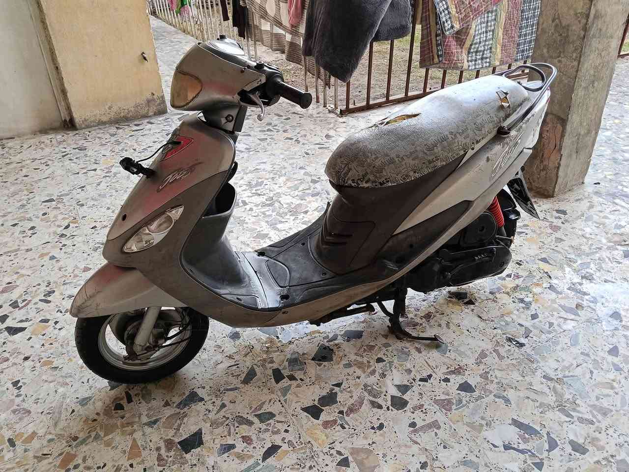 سلام عليكم دراجة ماكس منقولي للبيع ***********
