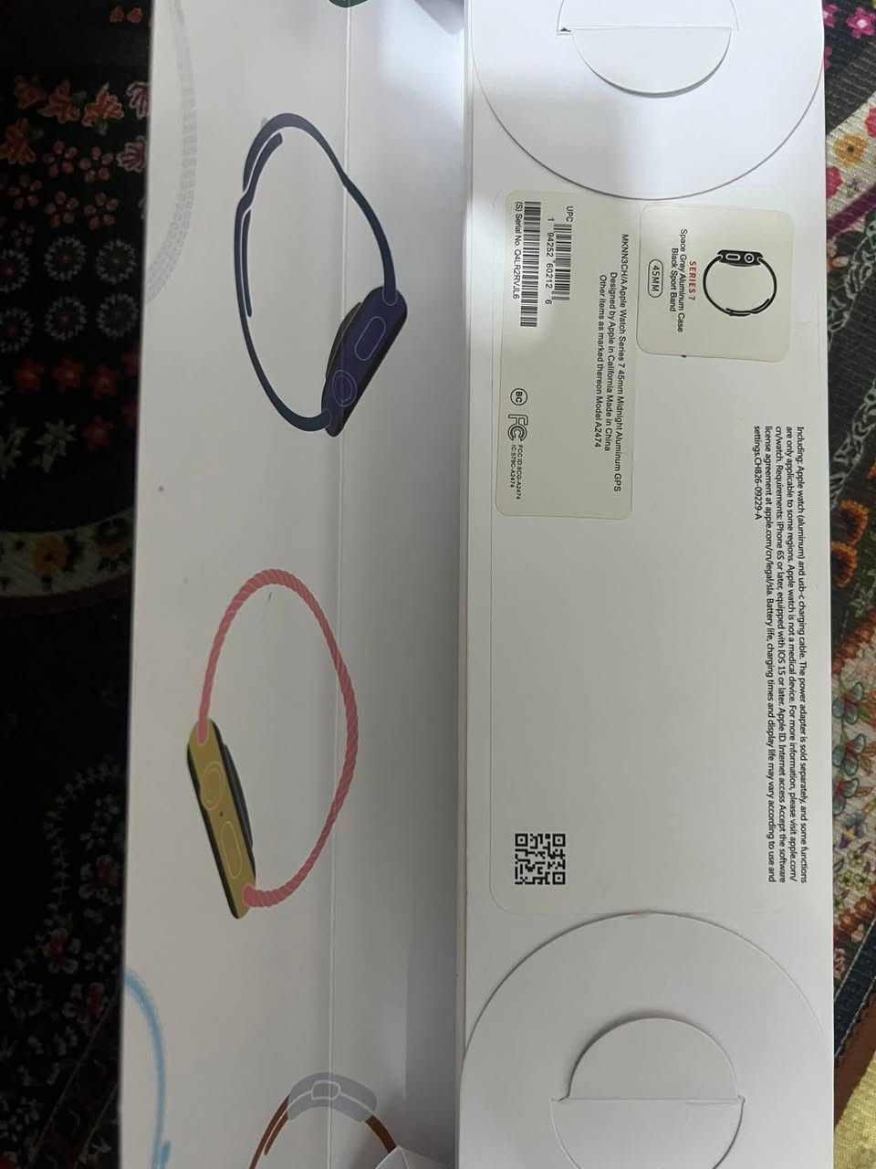 ساعه ابل بهذا الشكل امزون....مع ملحقات كامله
السعر 30 الف ...مكاني بغداد رقم ***********
