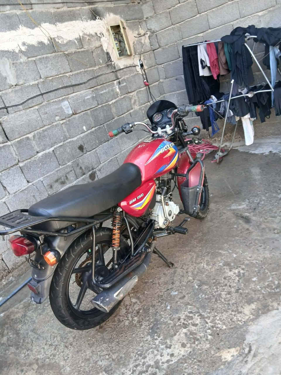 سلام عليكم بوكسر كلاسك موديل 21 دراجه كفاله عامه برغي ما عوزها جنت ضامهه و هسه طلعتهه سويتلهه ادامه عامه يم شركه سيزر مكينه خرسه كهربائيات كله شغال اوراق كامله شرط الترقيم دراجه ما مشتغله دلفري ابد مال بيت سعرهه 1100 مليون و ميه و بيهه مجال حك الجيه الشراي يتصل و يدلل مكاني بغداد مدينه الصدر ***********3

