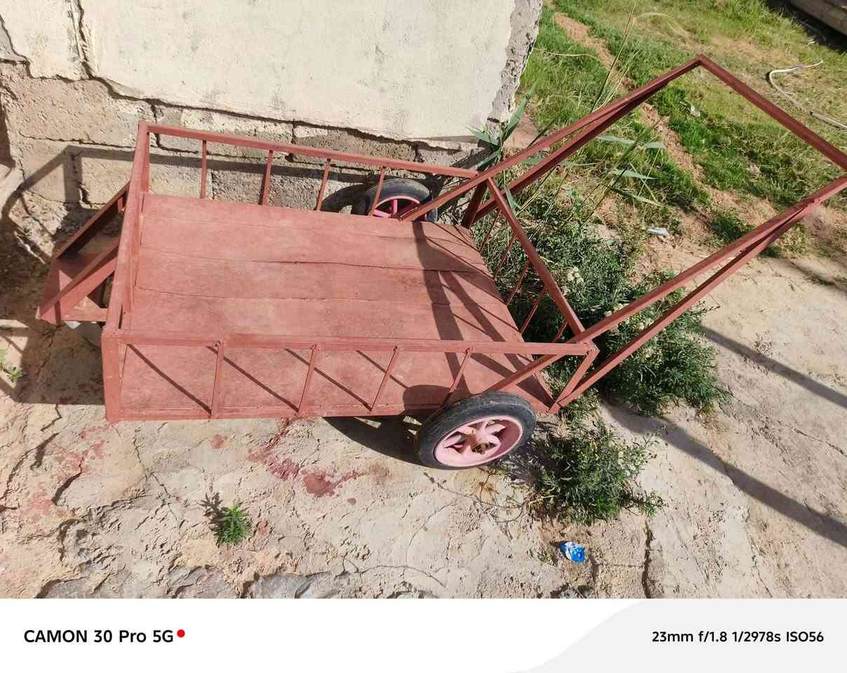 جام خانة السعر 75 الف. ..القياس 2.5. في 2.5.   .... عربانه السعر 30 بيها مجال ***********
