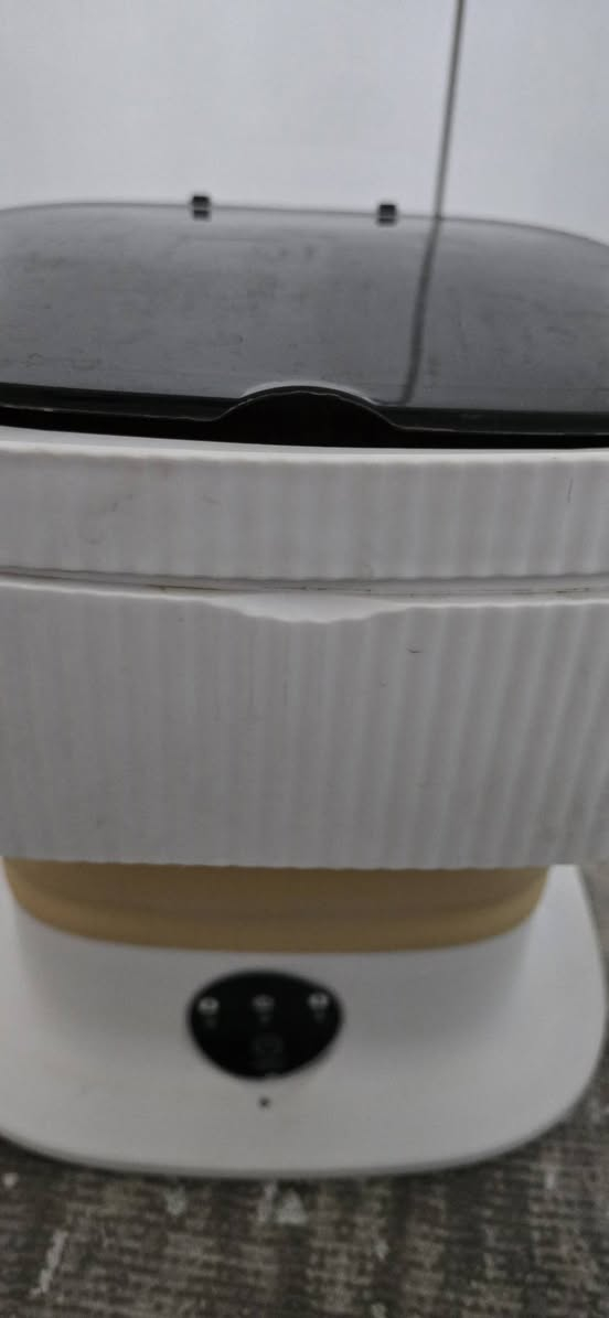 غسالة صغيرة كهربائية يوصلها الكهربا لكن الزر يحتاج تصليح 
السعر ١٠ 
توصيل أربيل ٣ آلاف 
 محافظات ٥ آلاف


**إذا كنت صاحب هذا الإعلان وتريد حذفه لأي سبب، رجاءا أرسل رسالة إلى الدعم الفني**