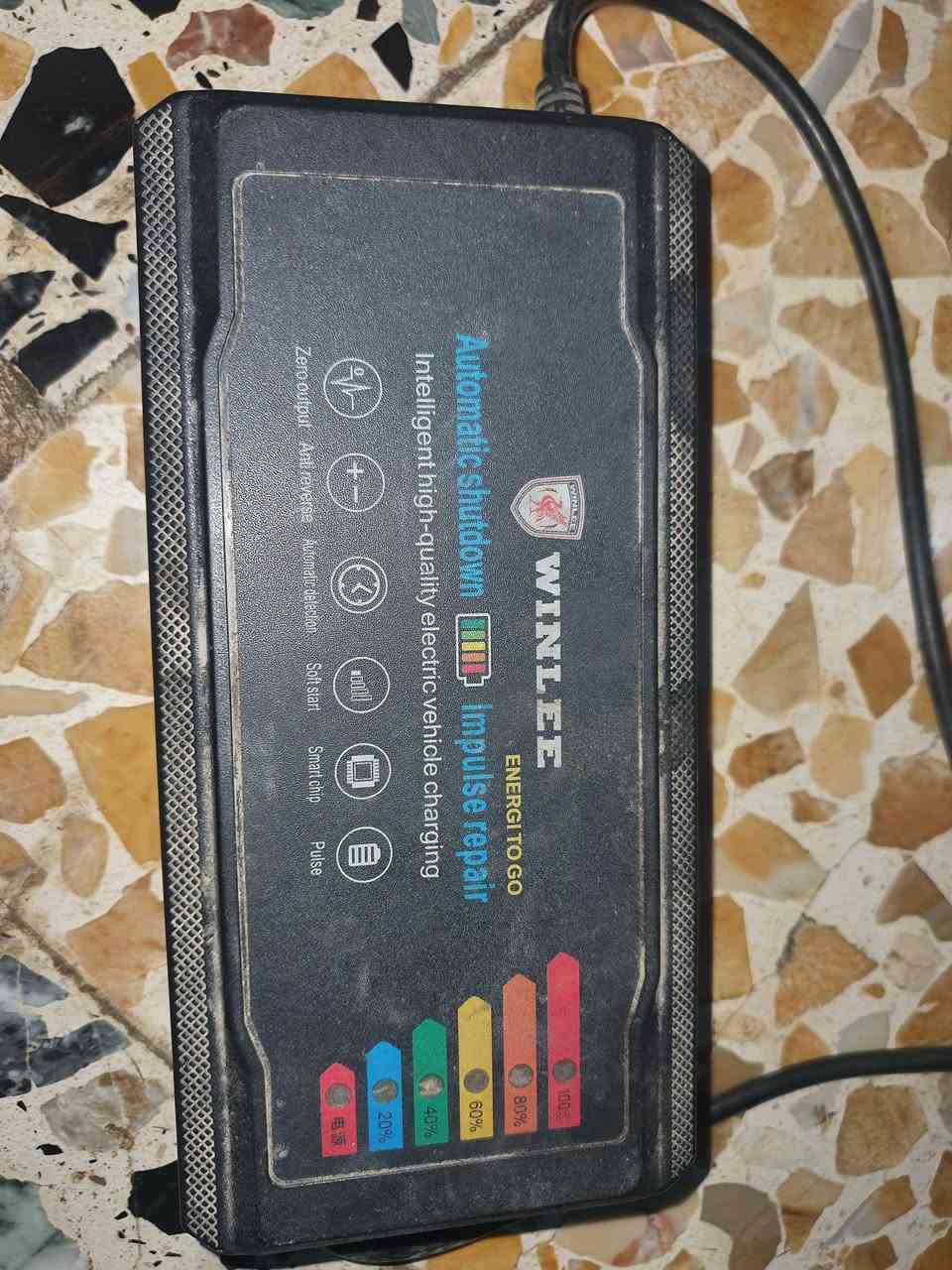 سلام عليكم شاحنت دراجه٦بطاريات للبيع السعر ٢٠العنوان بغدادالحسينيه المعامل رقمي*********** موجودواتساب
