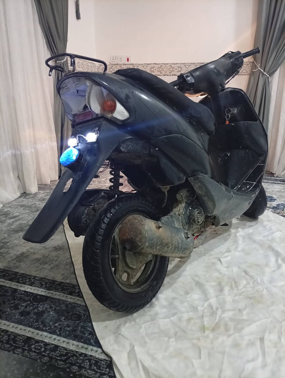 دراجه ساسوكي للبيع او مراوس بايرانيه وانطي فرق دراجه كامله هندر وسلف لايت ورماشات كامله السعر 200وبيه مجال للشرايه الرقم ‏‪0778 384 3397‬‏ موجود خاص او تخابرني
