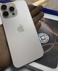 آيفون ١٦ برو ماكس • بطارية ٩٤ • بالضمان